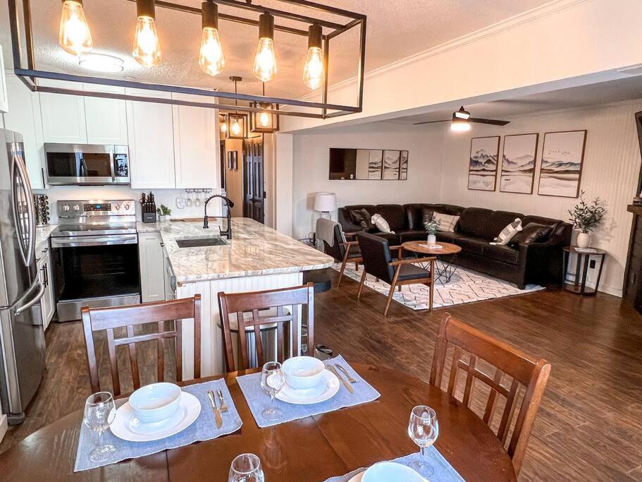 202D Summit - Completely Remodeled Modern Condo In Summit! Snowshoe Luaran gambar